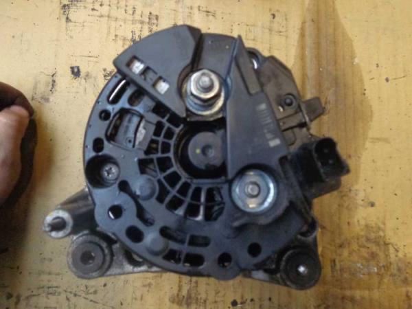ALTERNATEUR 140AMP VW/AUDI/SEAT/SKODA - Vue 3